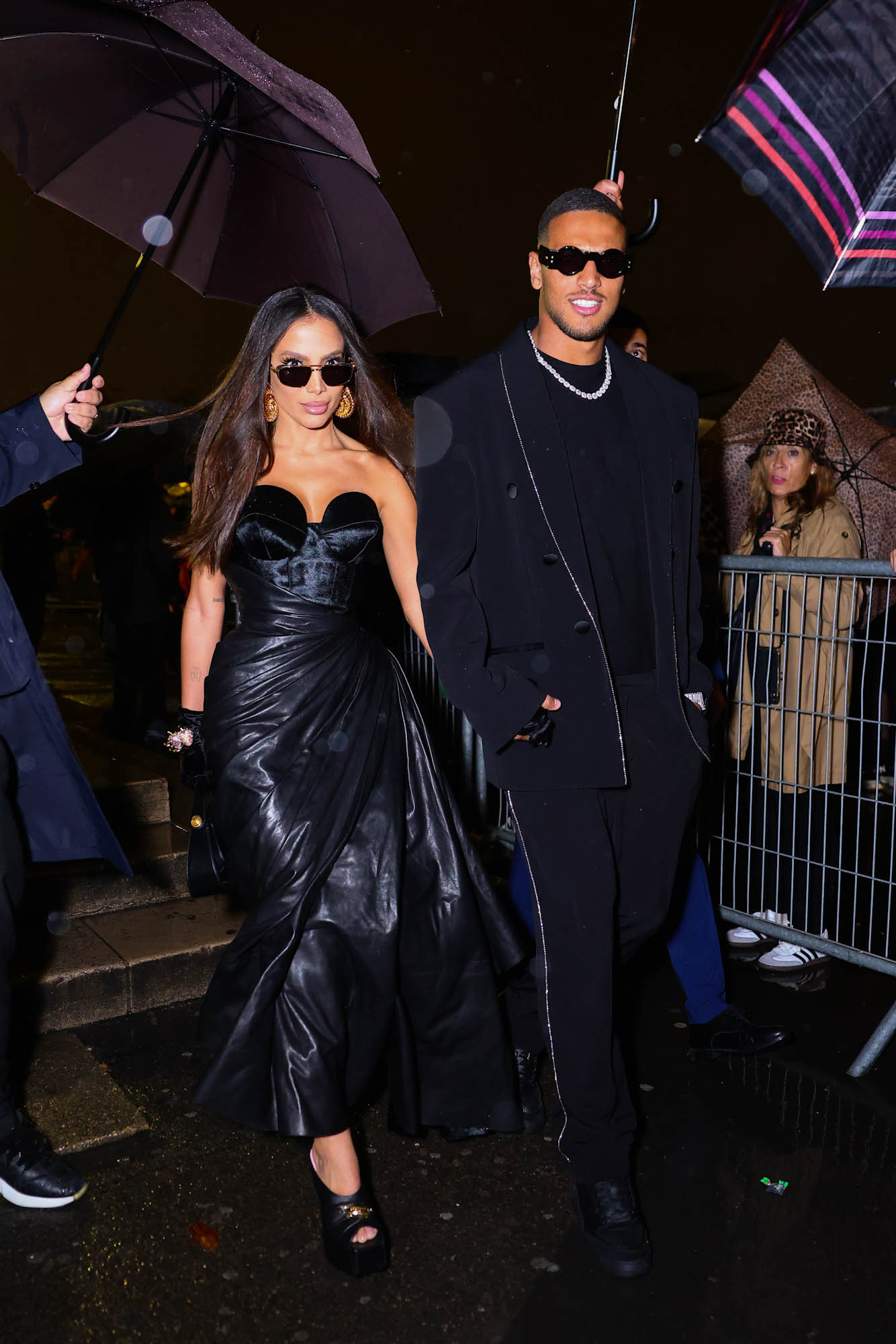 Anitta e Vinicius Souza (Foto: Brazil News)