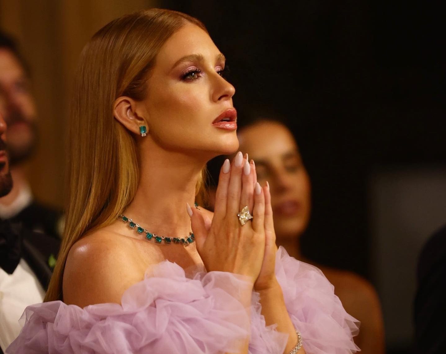 Marina Ruy Brbosa com a joia no casamento de sua amiga Paula Aziz (Foto: Reprodução/Instagram)