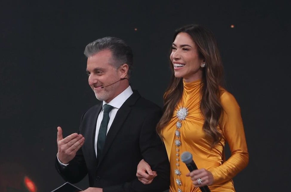 Luciano Huck e Patricia Abravanel no "Melhores do Ano", do "Domimgão"